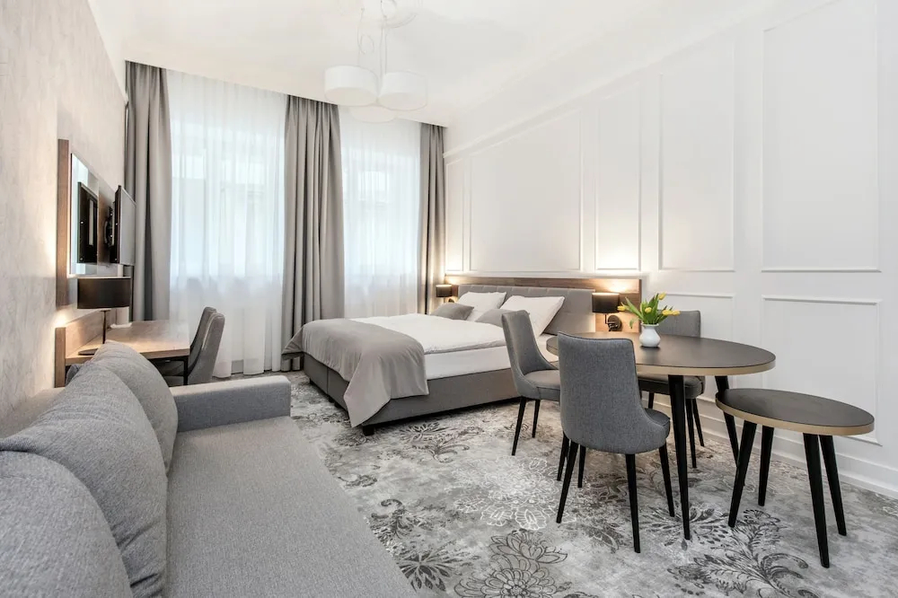 Photo - Vinfort Aparthotel