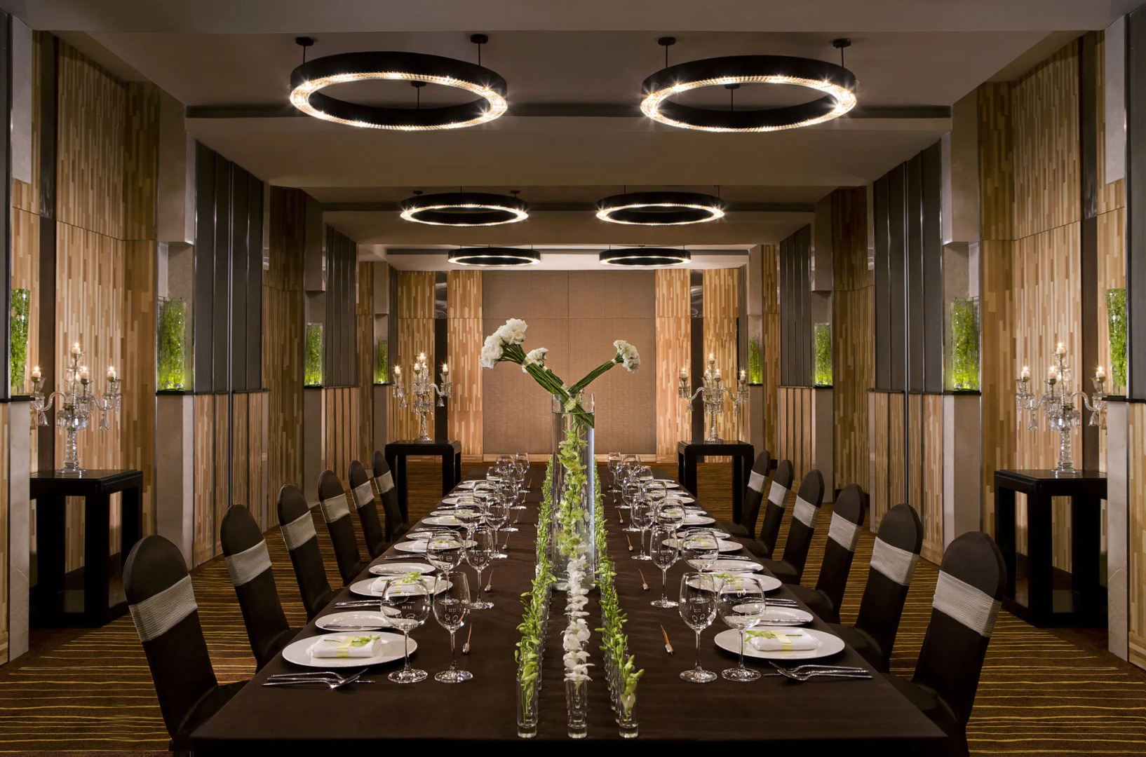 Photo - Courtyard by Marriott Gurugram Downtown