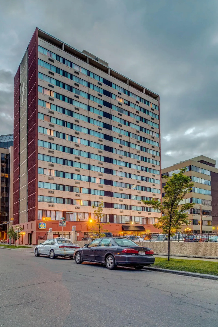 Photo - Best Western Plus Suites Downtown