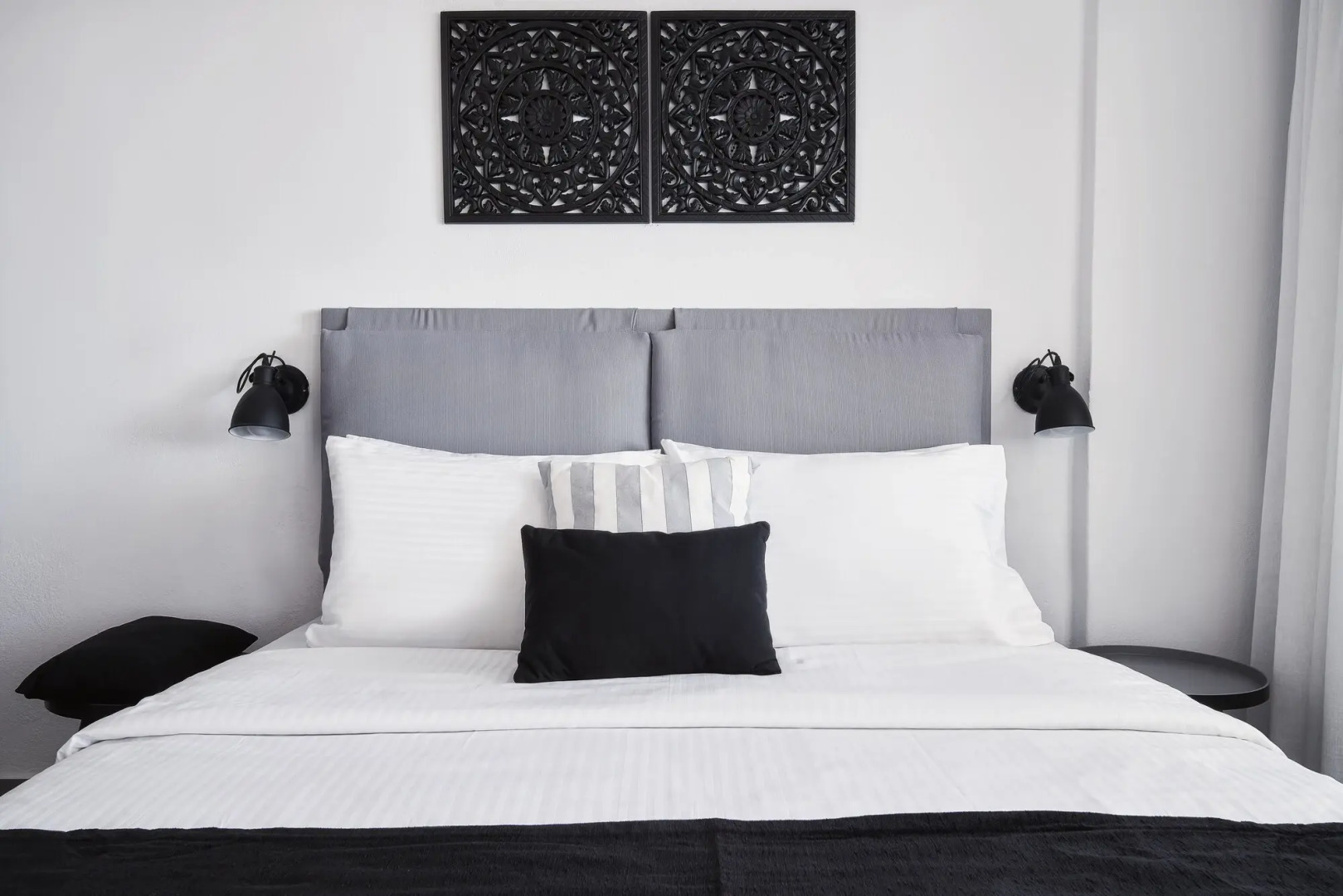 Photo - Mr and Mrs White Oia - Santorini