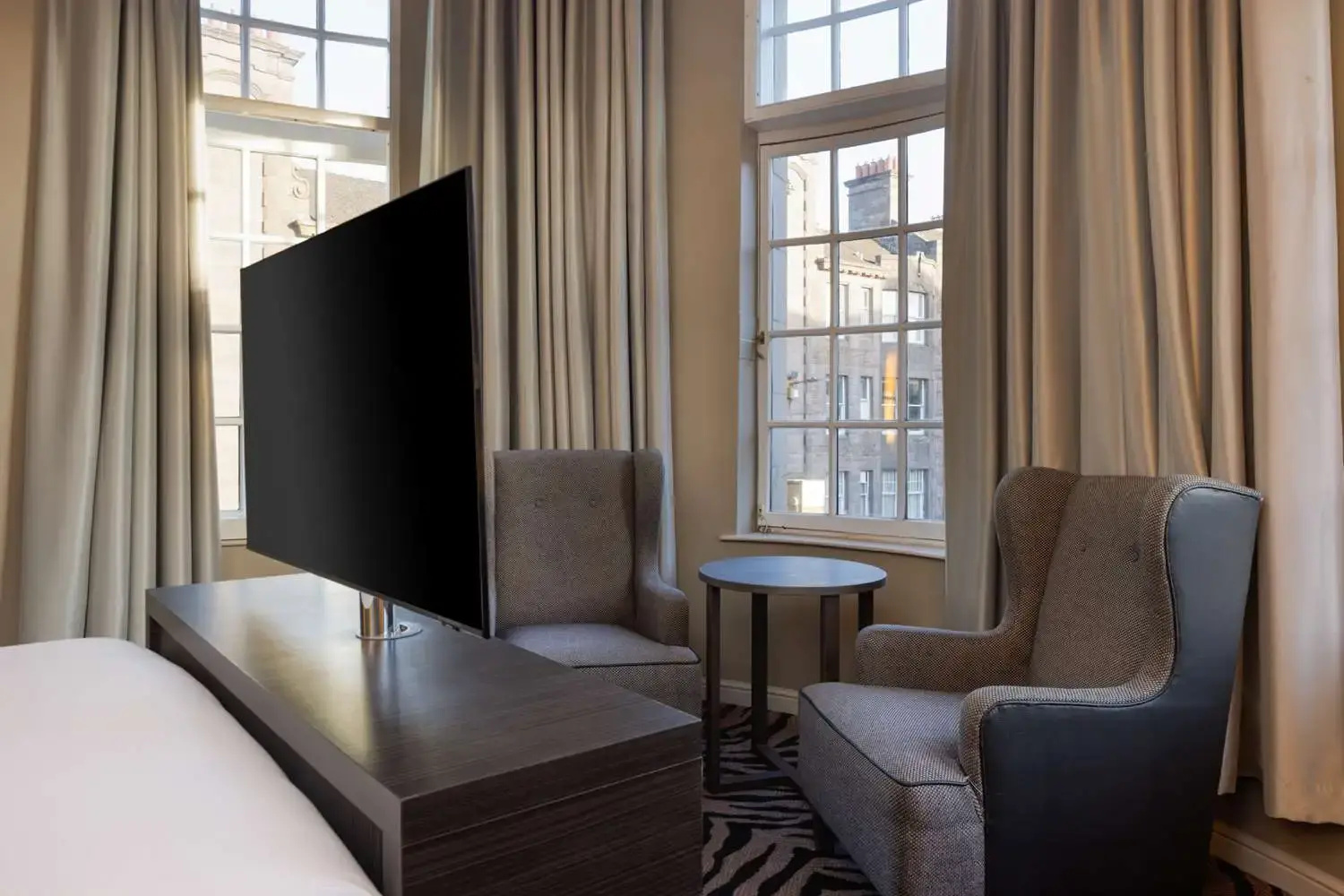 Photo - DoubleTree by Hilton Edinburgh City Centre