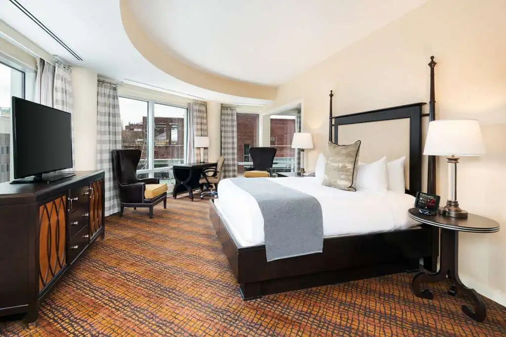 Foto - The Inn at Penn, A Hilton Hotel