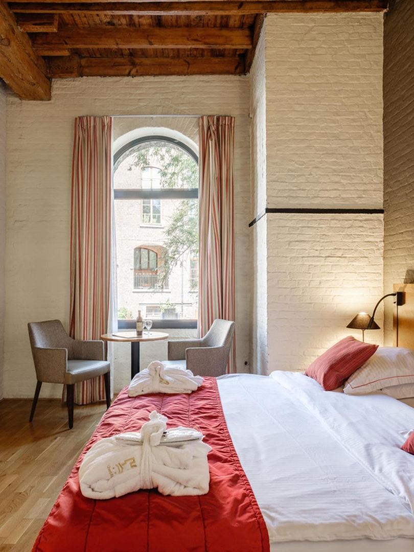 Photo - Ghent River Hotel