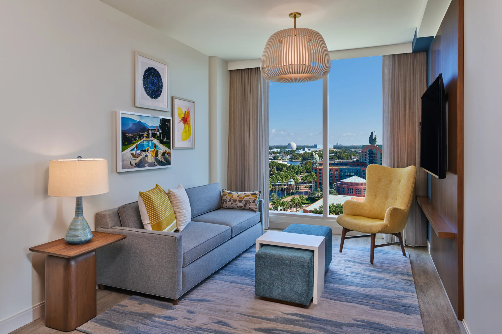 Photo - Walt Disney World Swan