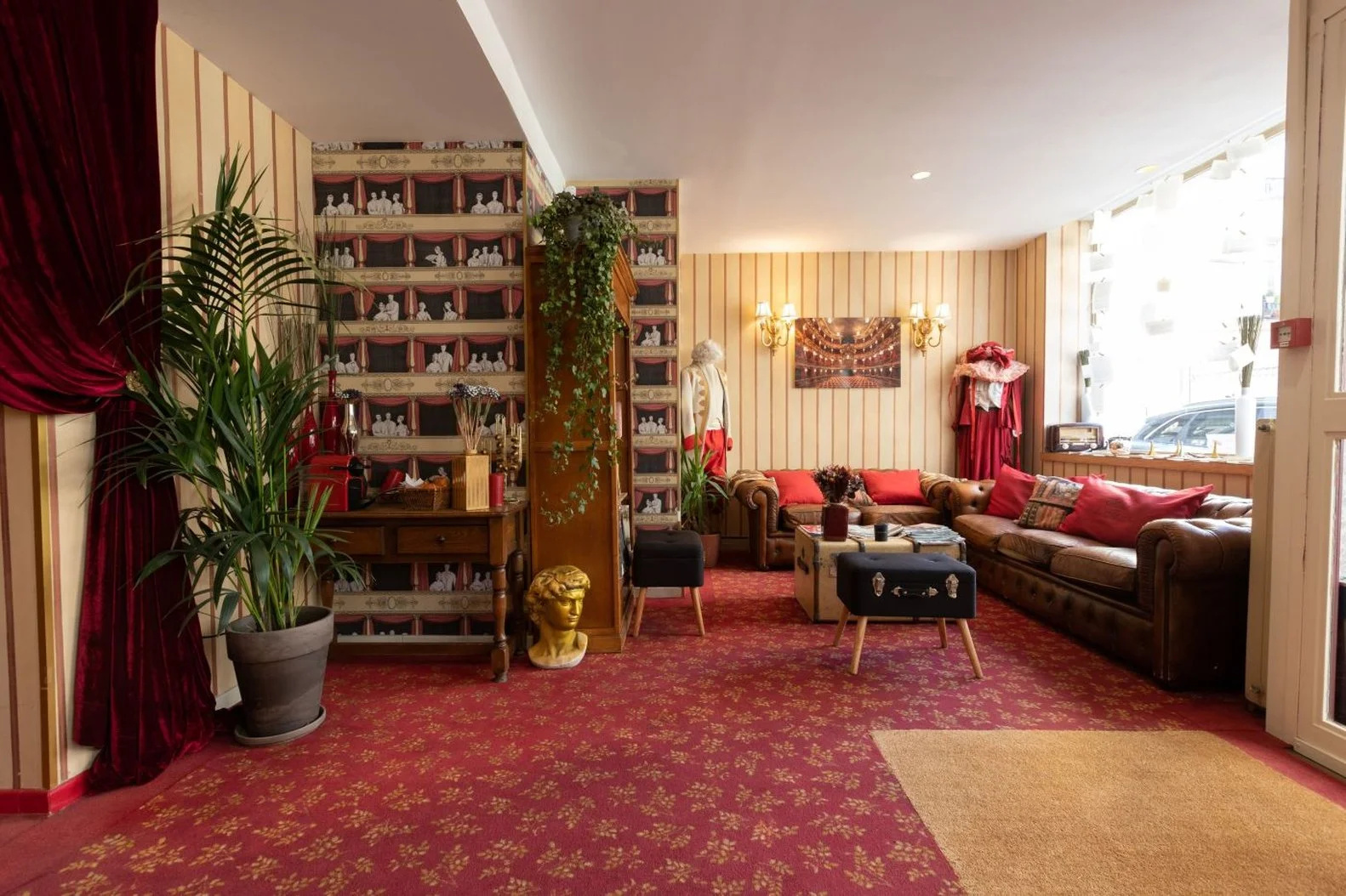 Photo - Hotel du Théâtre by Patrick Hayat