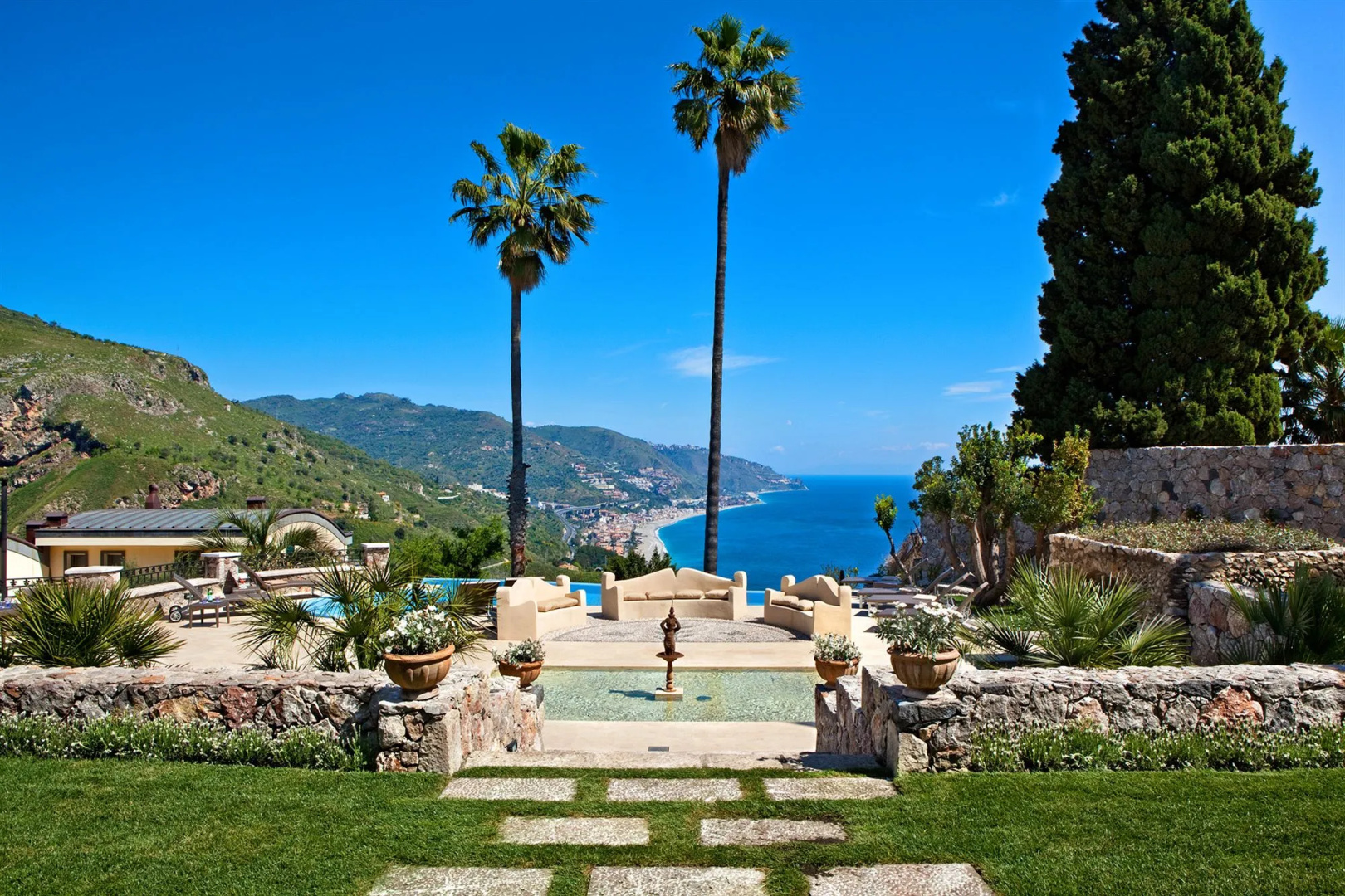 Photo - The Ashbee Hotel - The Leading Hotels of the World