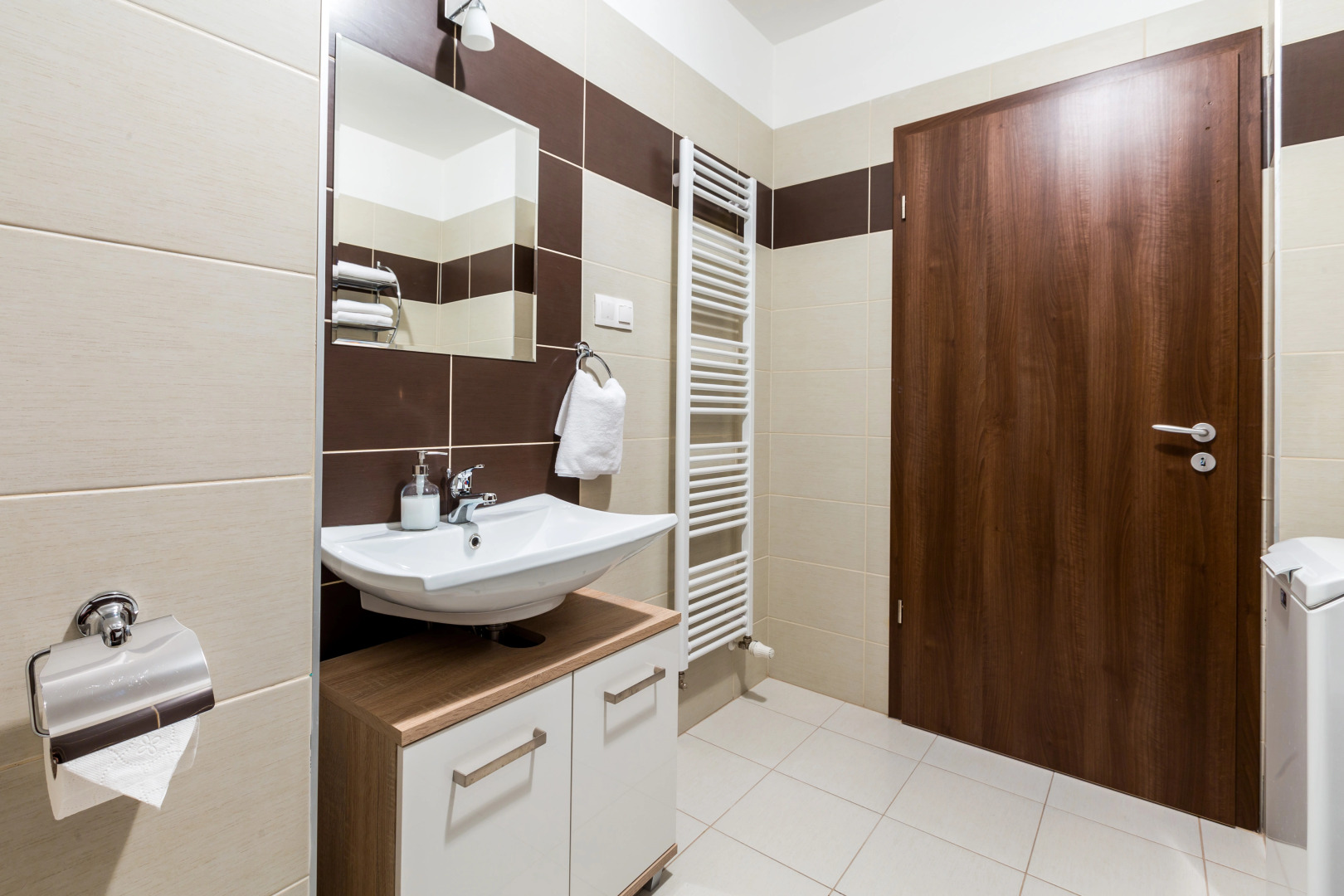 Photo - Vagabond Corvin