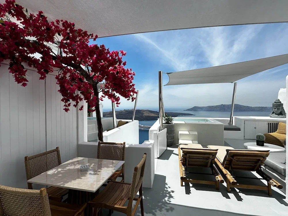 Photo - Dagaz Suites