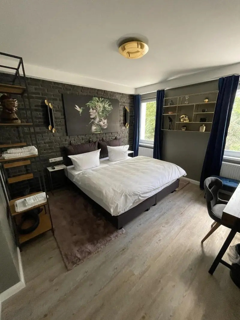 Photo - IQ Hotel