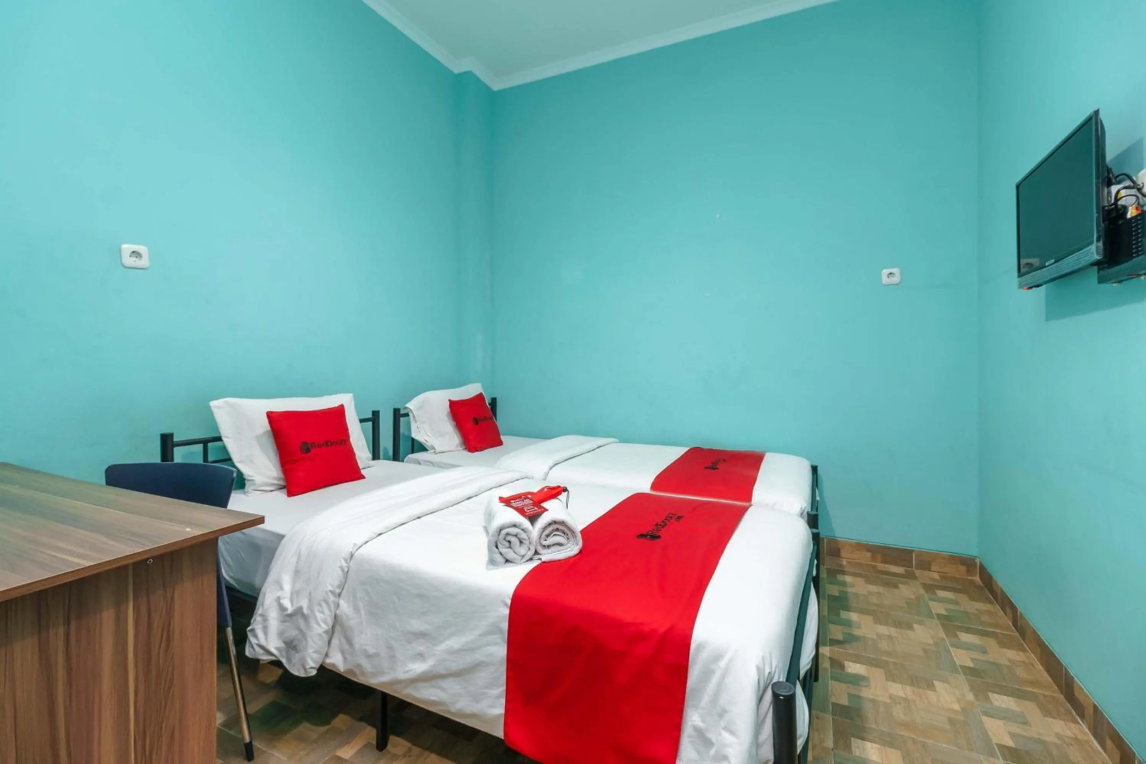 Photo - RedDoorz near RSUD Koja