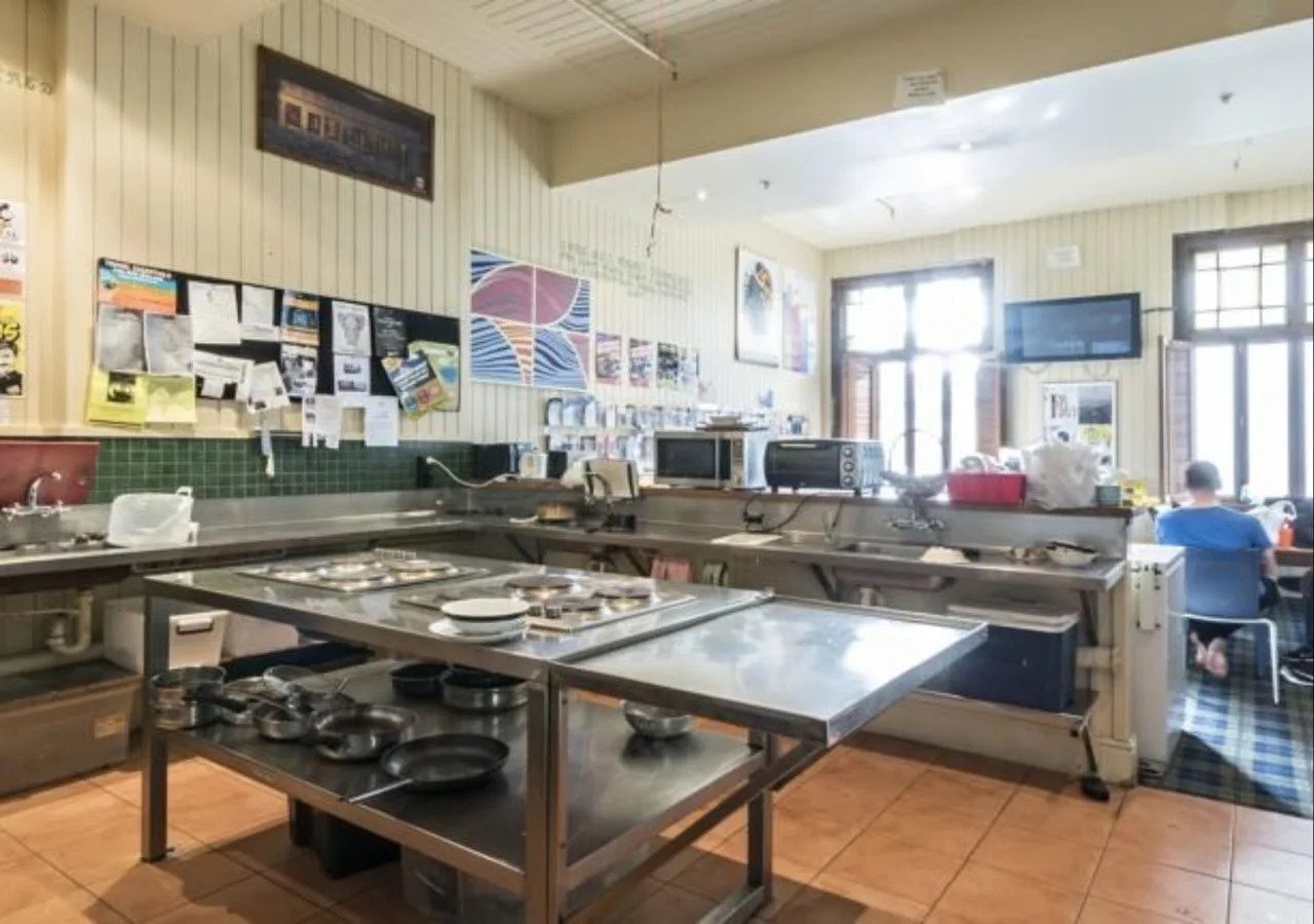 Photo - The Cambridge Hotel & Backpackers