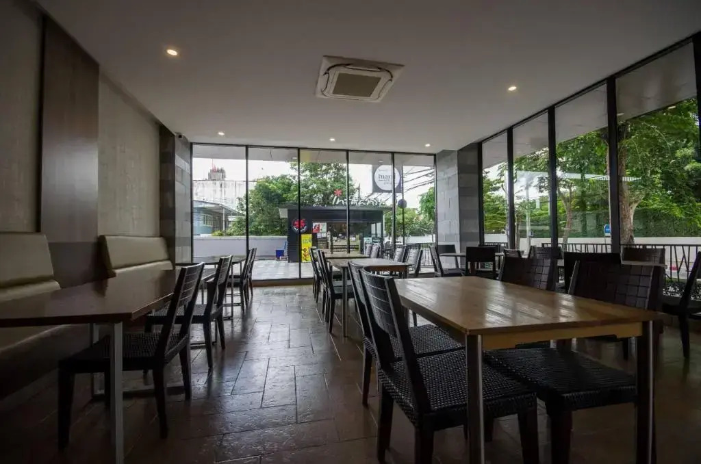 Foto - Marsi Hotel @ Bangchak