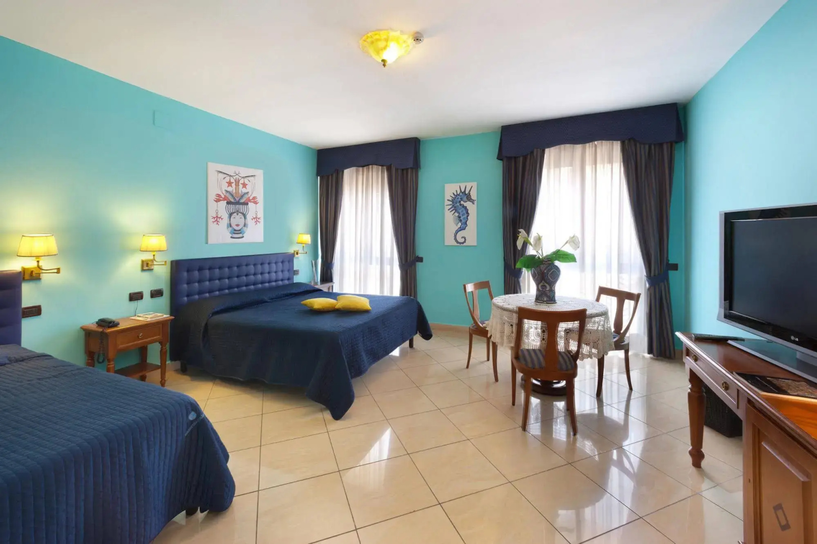 Photo - Ulisse Deluxe Hostel