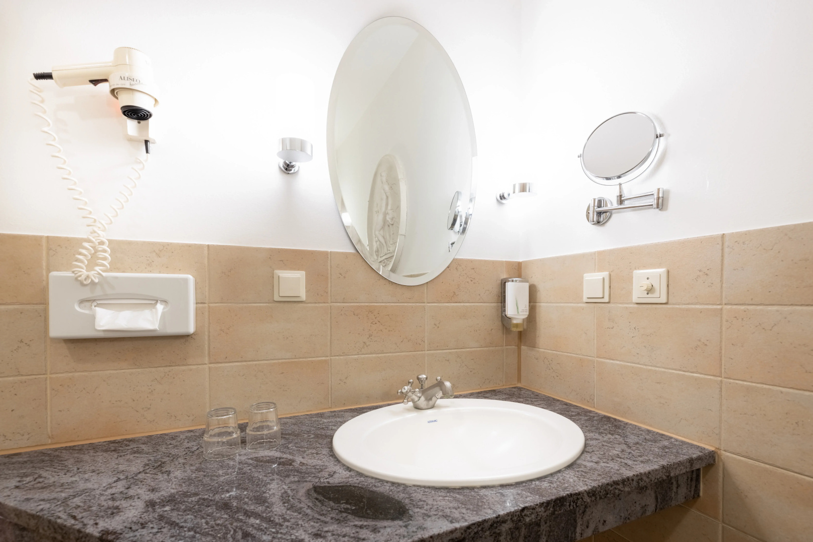 Photo - Garner Hotel Berlin Messe by IHG