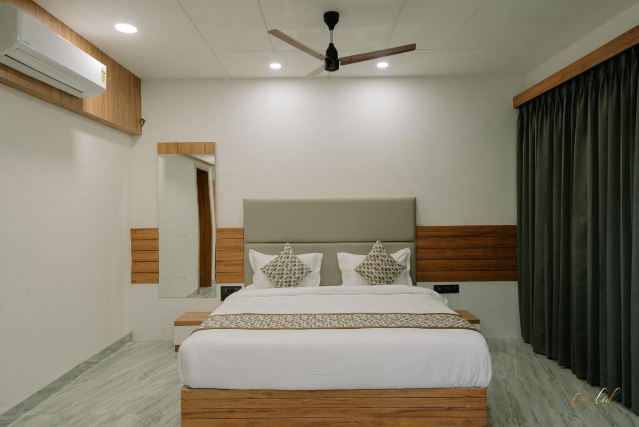 Daksh Eden Greenz -A Luxury Resort in Sasan Gir