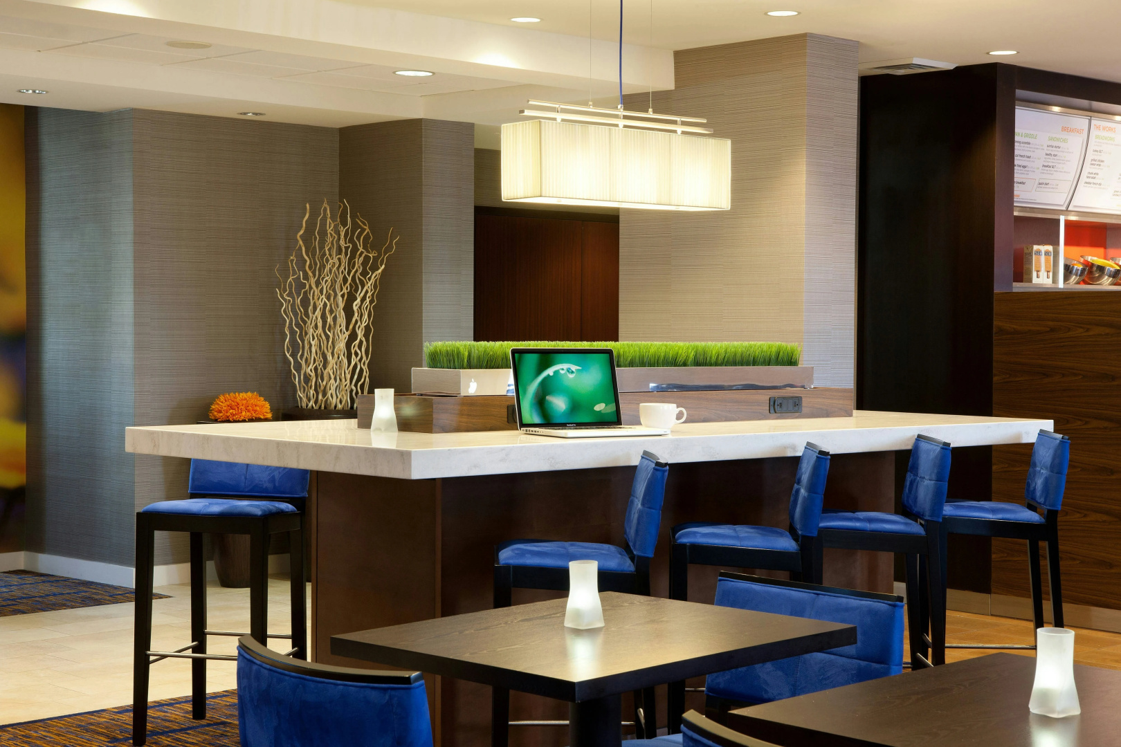 Foto - Courtyard by Marriott Oakland Airport