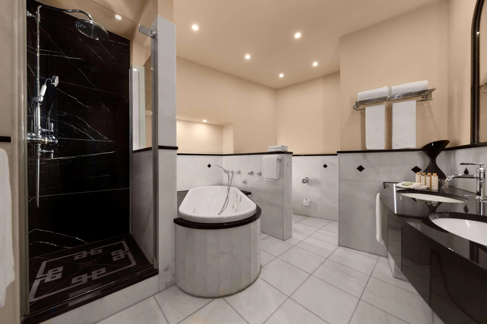 Photo - Wasserturm Hotel Cologne, Curio Collection by Hilton