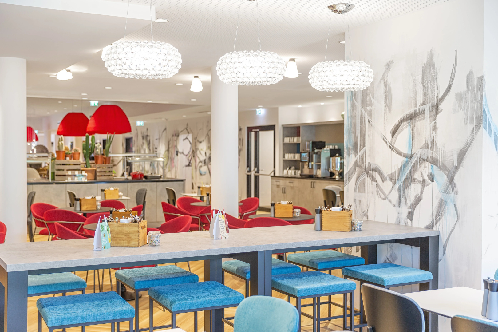 Foto - Holiday Inn — the niu, Franz Vienna