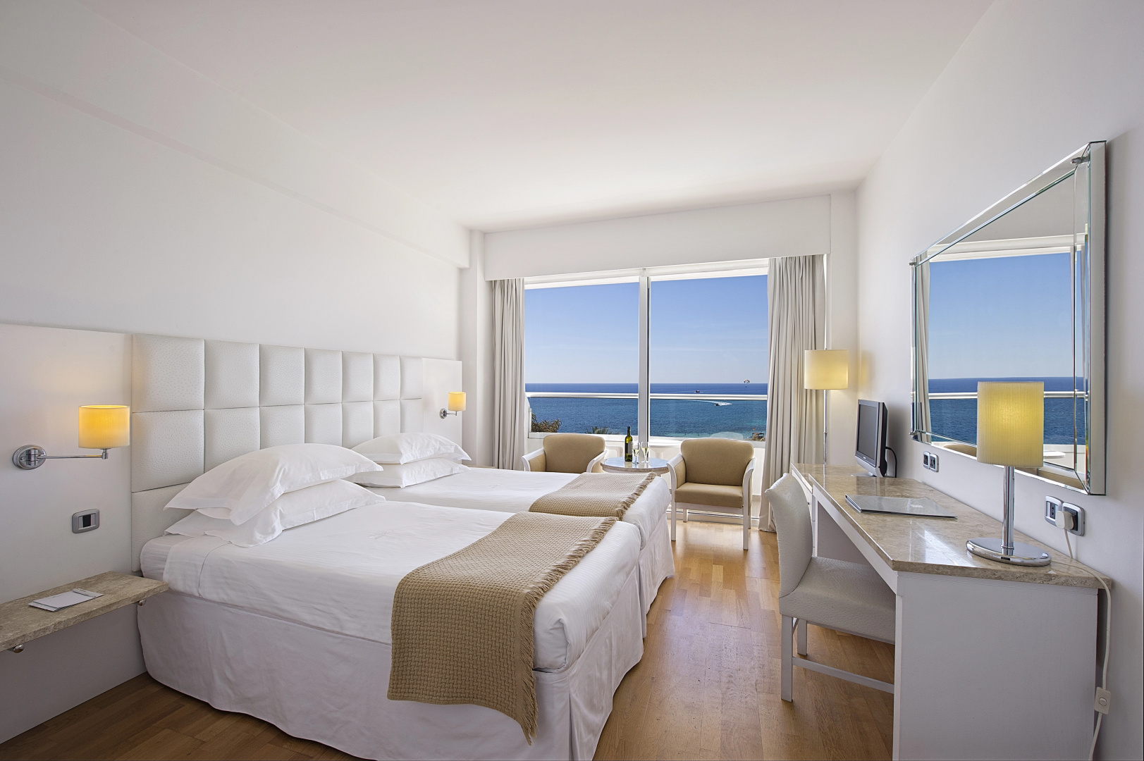 Photo - Grecian Sands Hotel