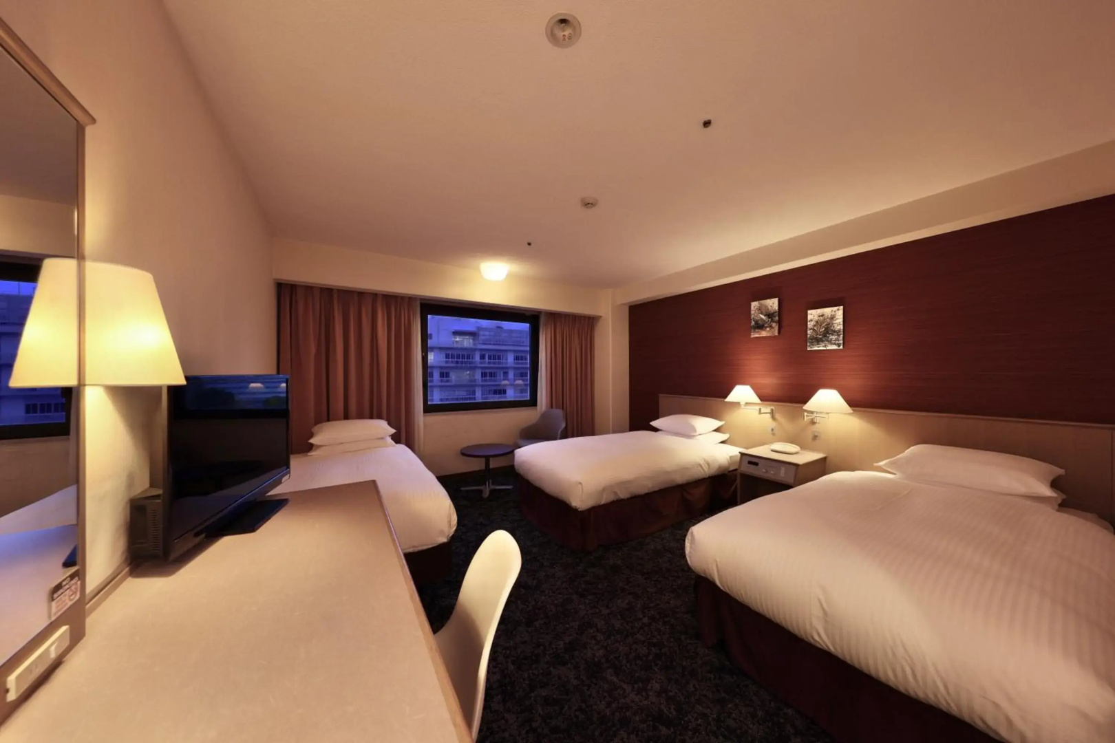 Foto - MINAMISENRI Crystal Hotel