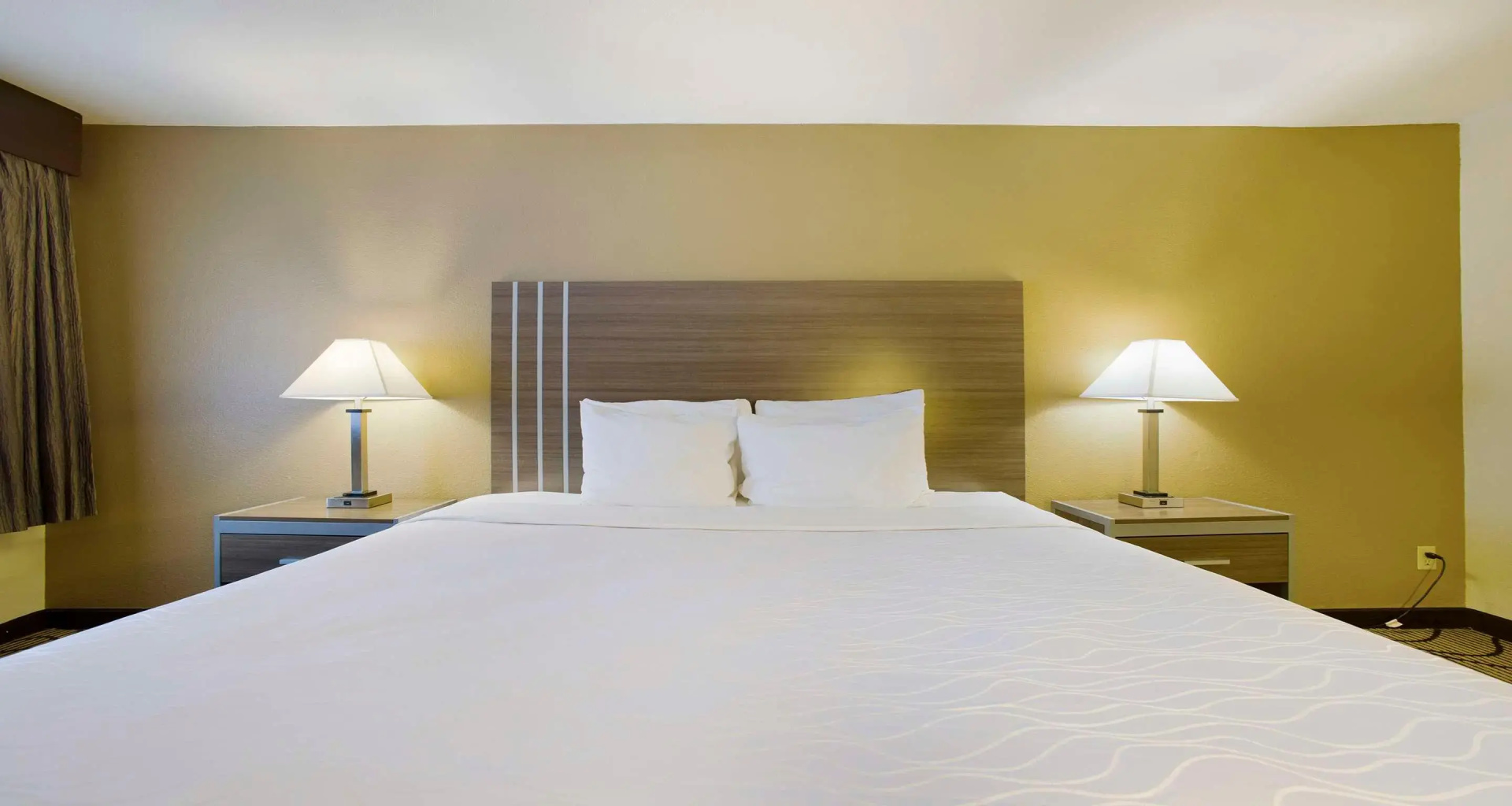 Foto - SureStay Plus Hotel by Best Western Sacramento North