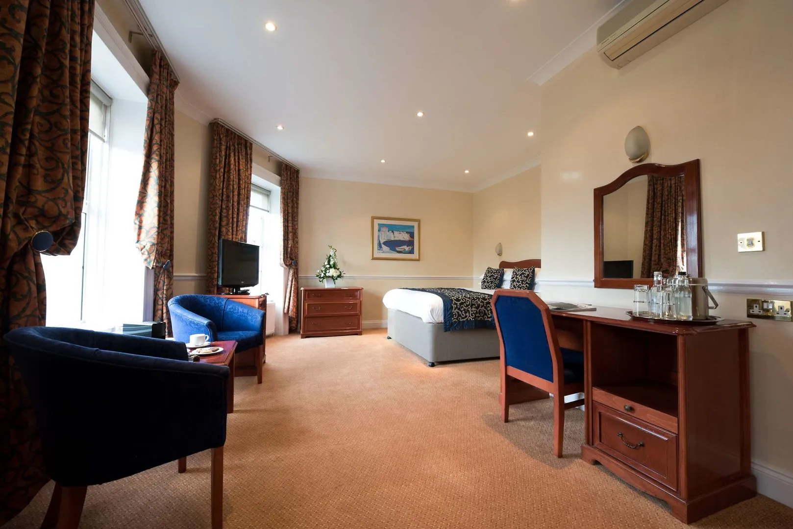 Foto - Bromley Court Hotel London