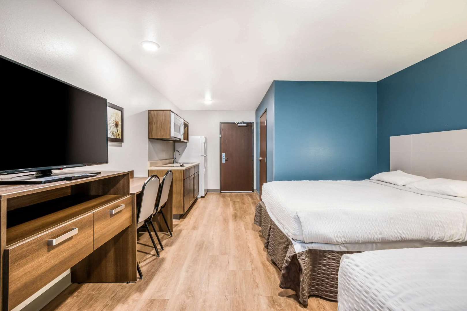 Photo - WoodSpring Suites Elgin - Chicago