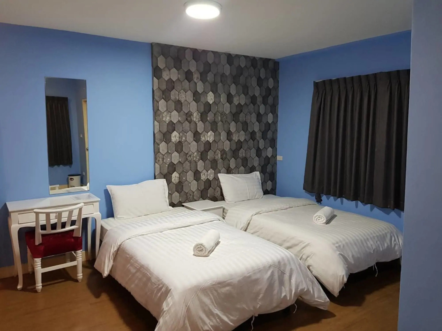 Foto - Tim Place - BTS Phra Khanong