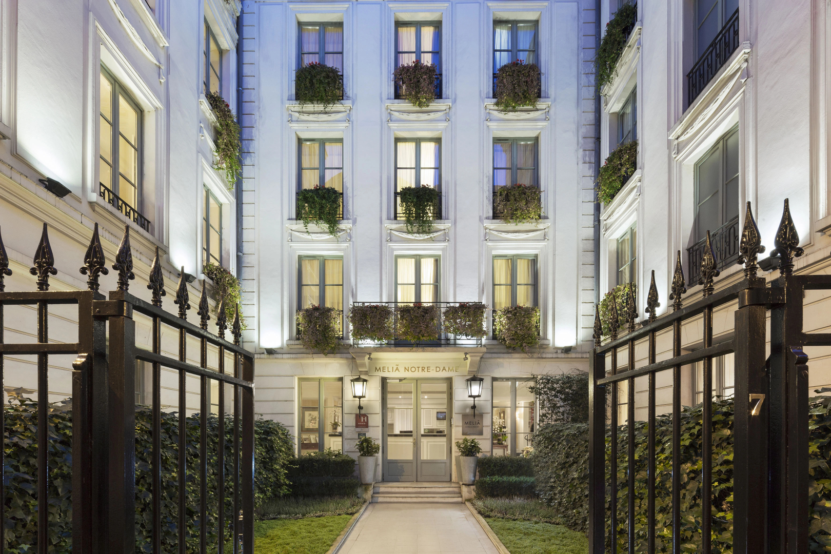 Photo - Maison Colbert member of Meliá Collection Notre-Dame
