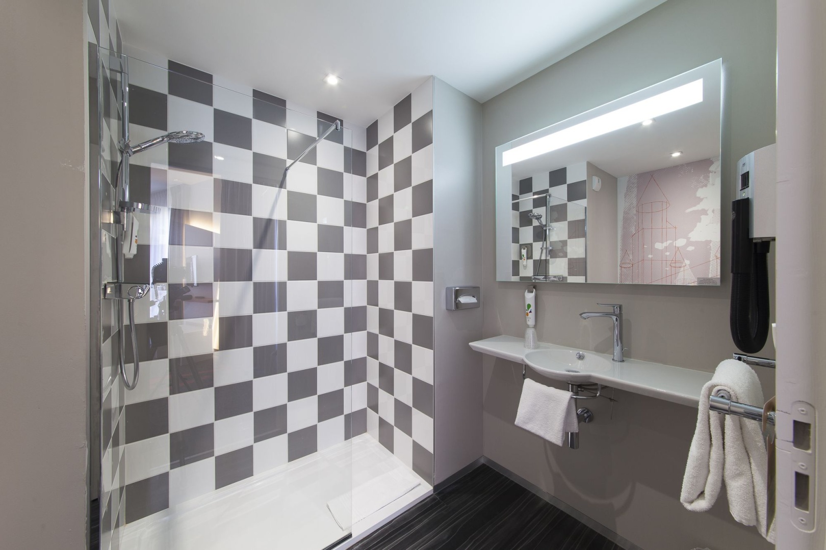 Foto - Ibis Styles Poitiers Centre