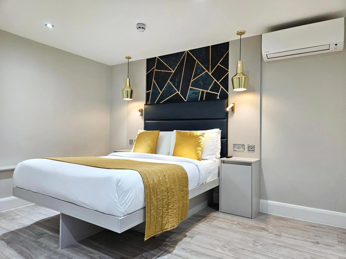 Photo - NOX Hyde Park