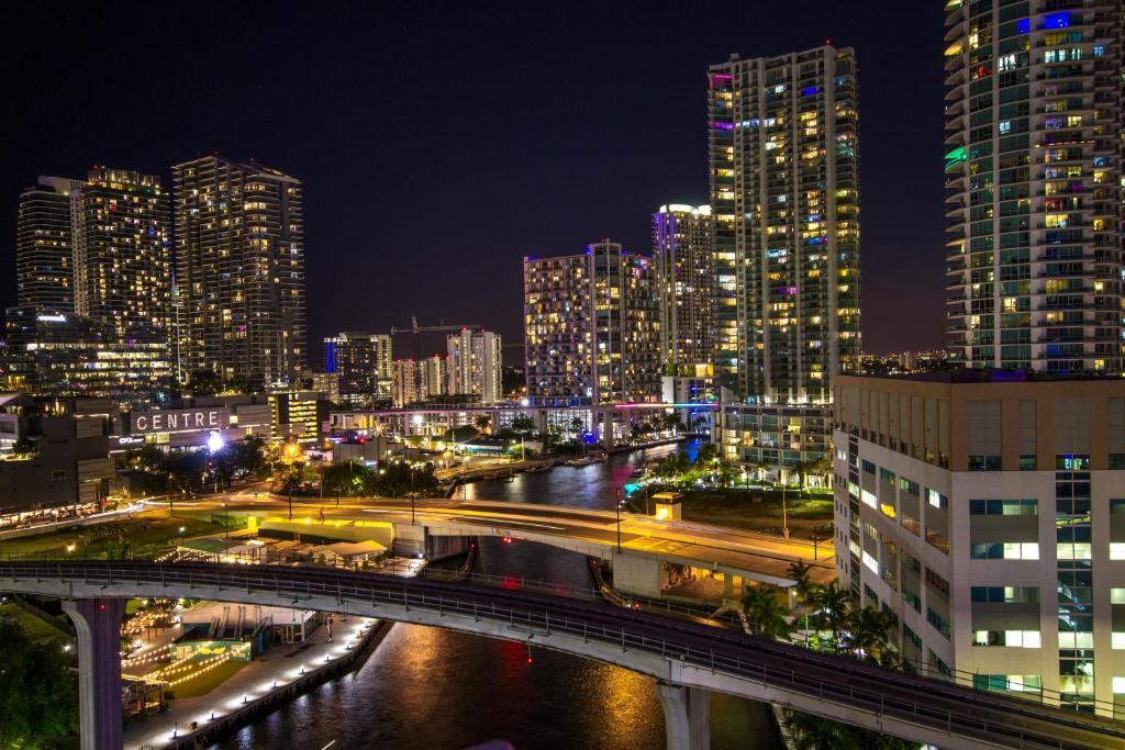 Photo - Comfort Inn & Suites Downtown Brickell-Port of Miami
