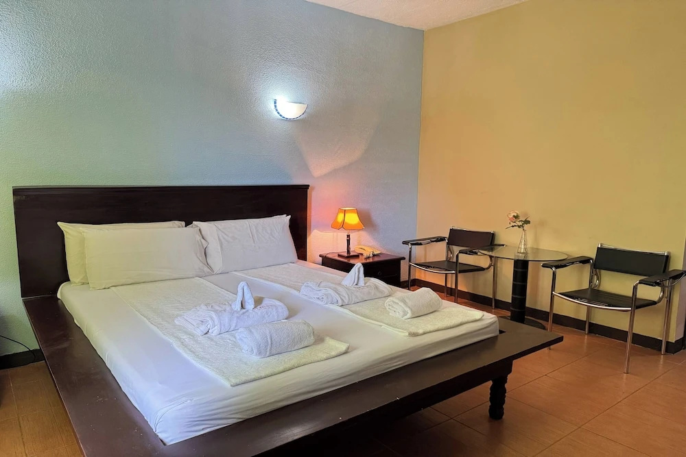 Ovemar Resort Hotel Near Vigan