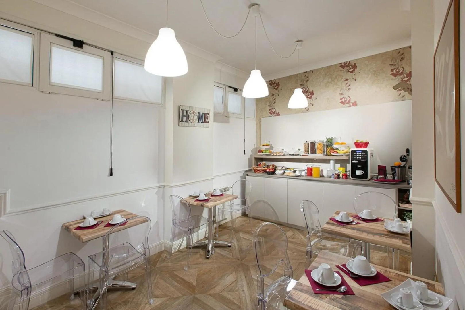Photo - Vatican Luxury Home