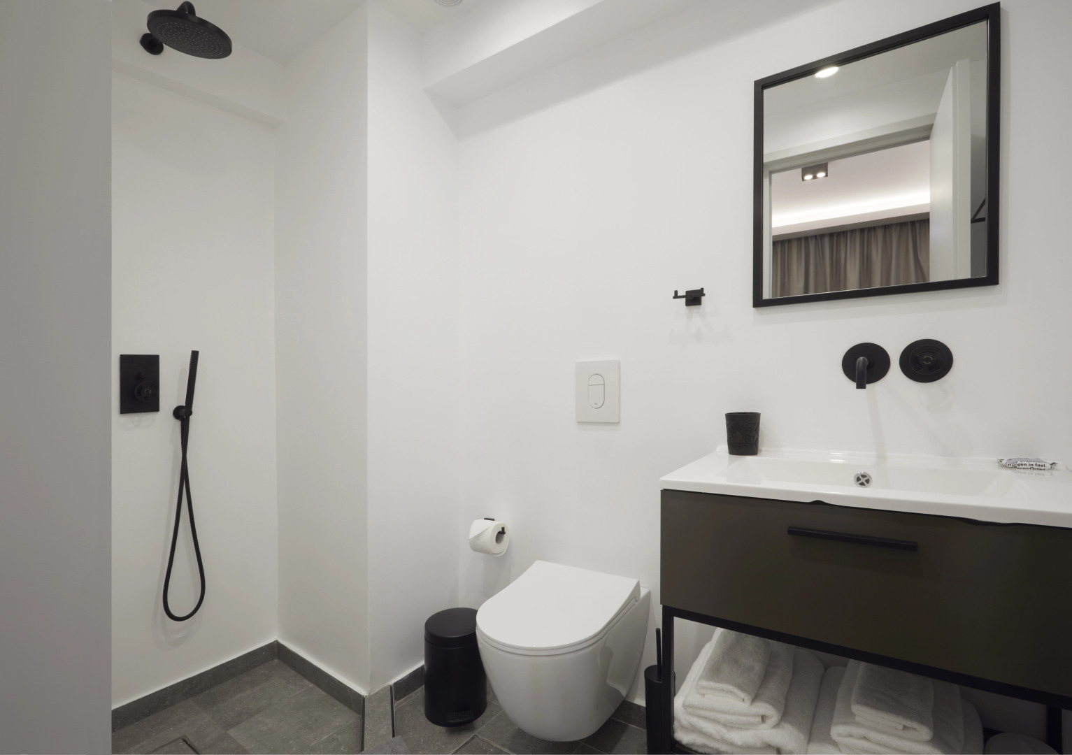 Photo - The Artist Athens