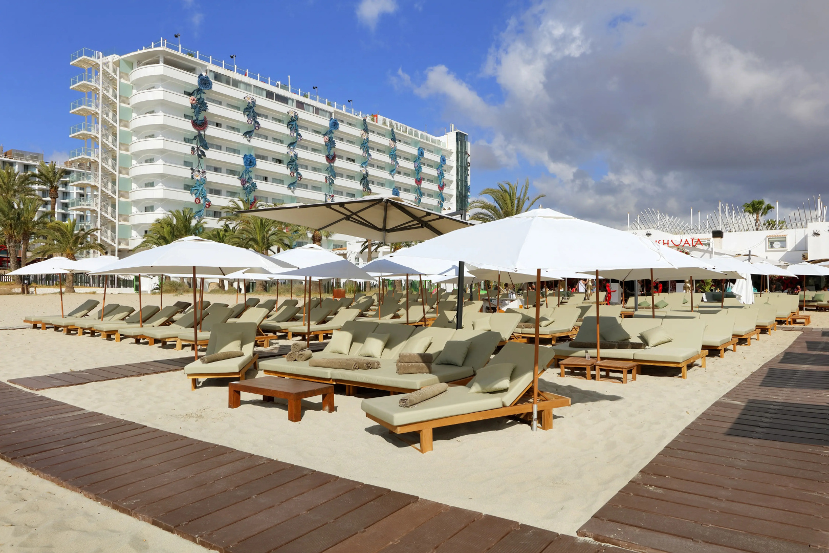 Photo - The Unexpected Ibiza Hotel - Ushuaïa Club entrance included