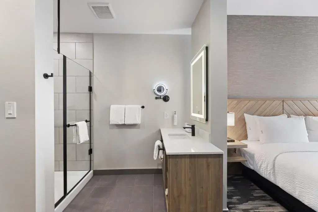 Photo - Sandman Signature Dallas Las Colinas Hotel & Suites