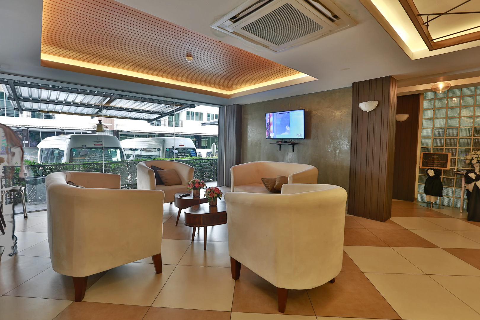 Photo - Suvarnabhumi Ville Airport Hotel