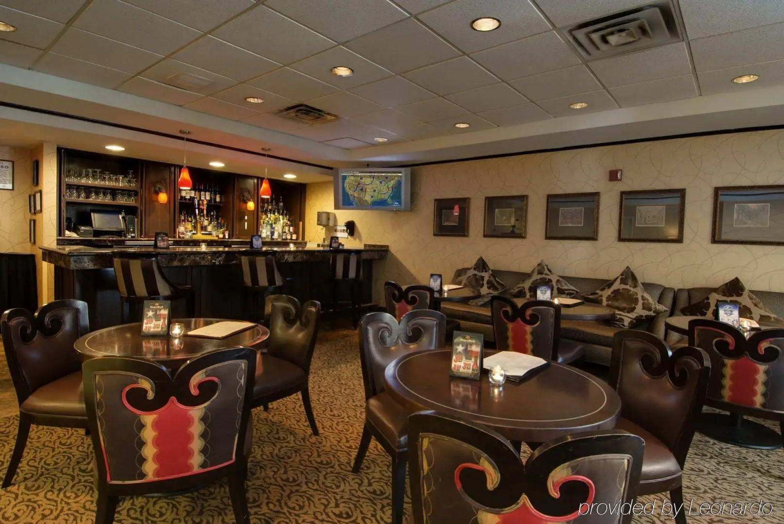 Foto - DoubleTree by Hilton Dallas Market Center