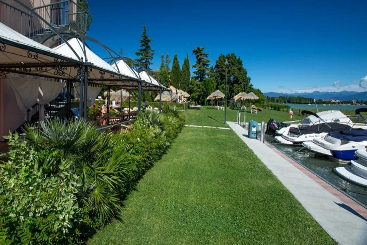 Photo - Yachting Hotel Mistral