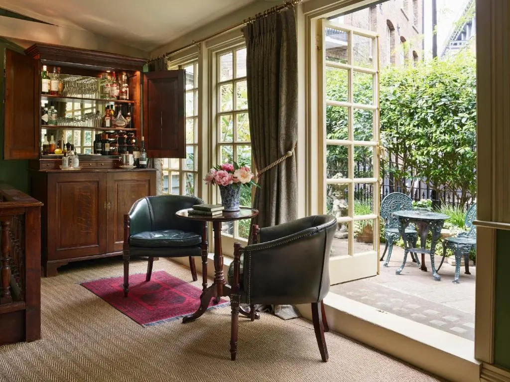 Photo - The Rookery Hotel