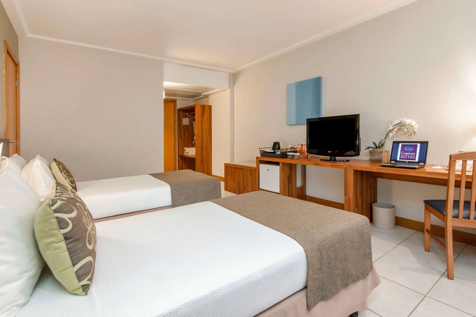 Foto - Comfort Suites Vitoria