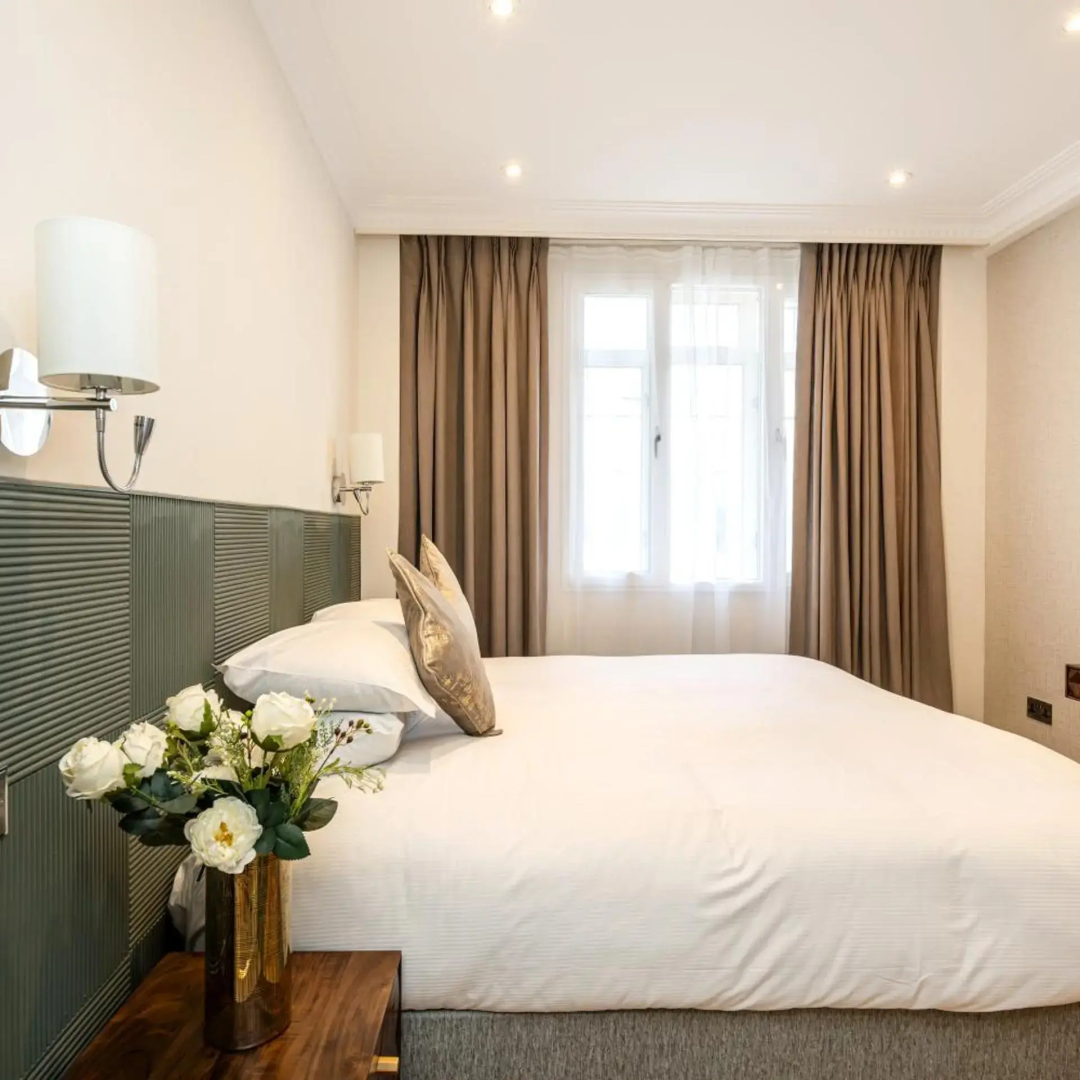 Photo - Fountain House Apartments - Hyde Park, London