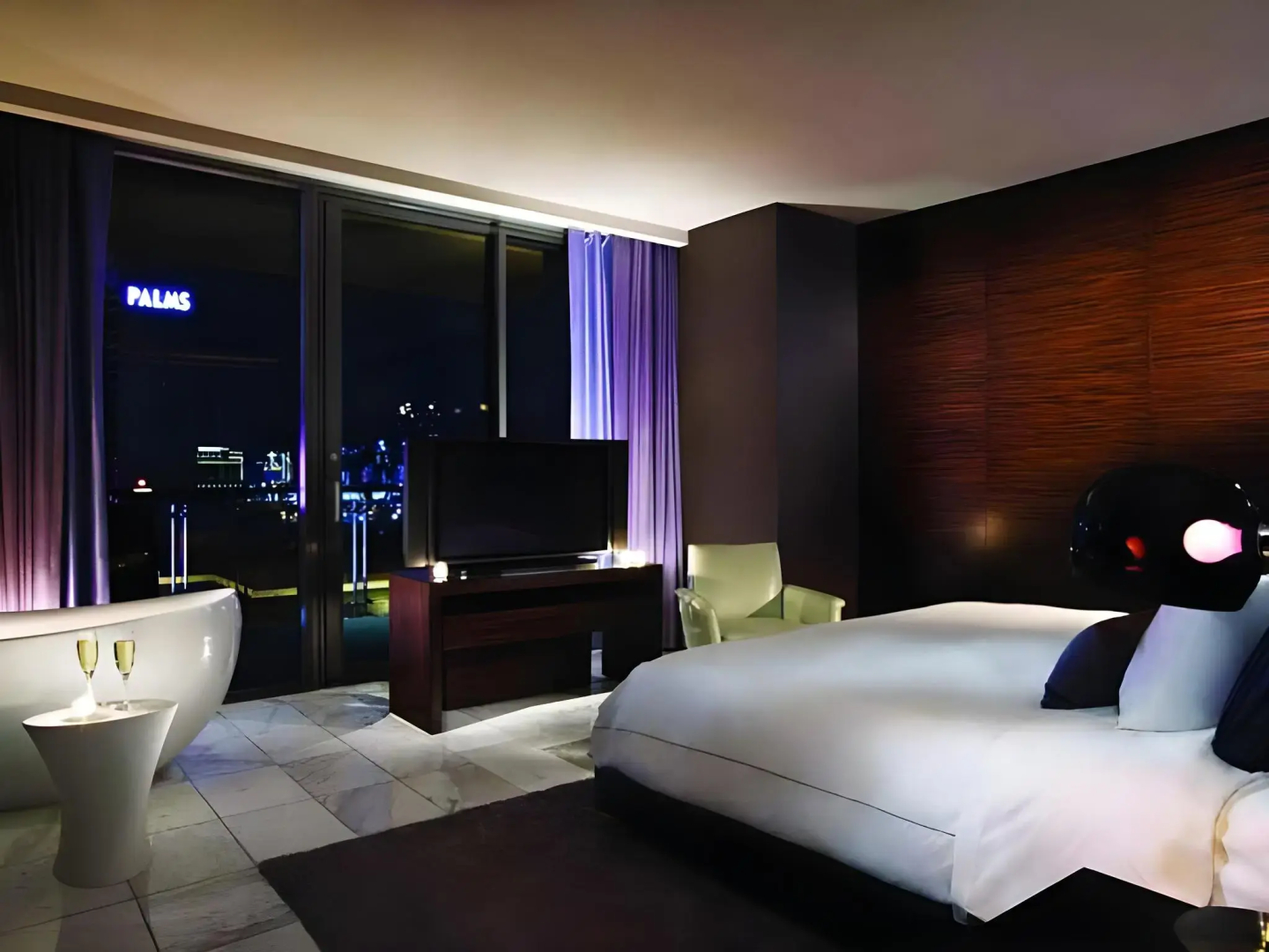 Photo - Luxury Suites at Palms Place