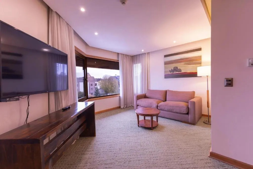 Photo - Wyndham Puerto Varas Pettra
