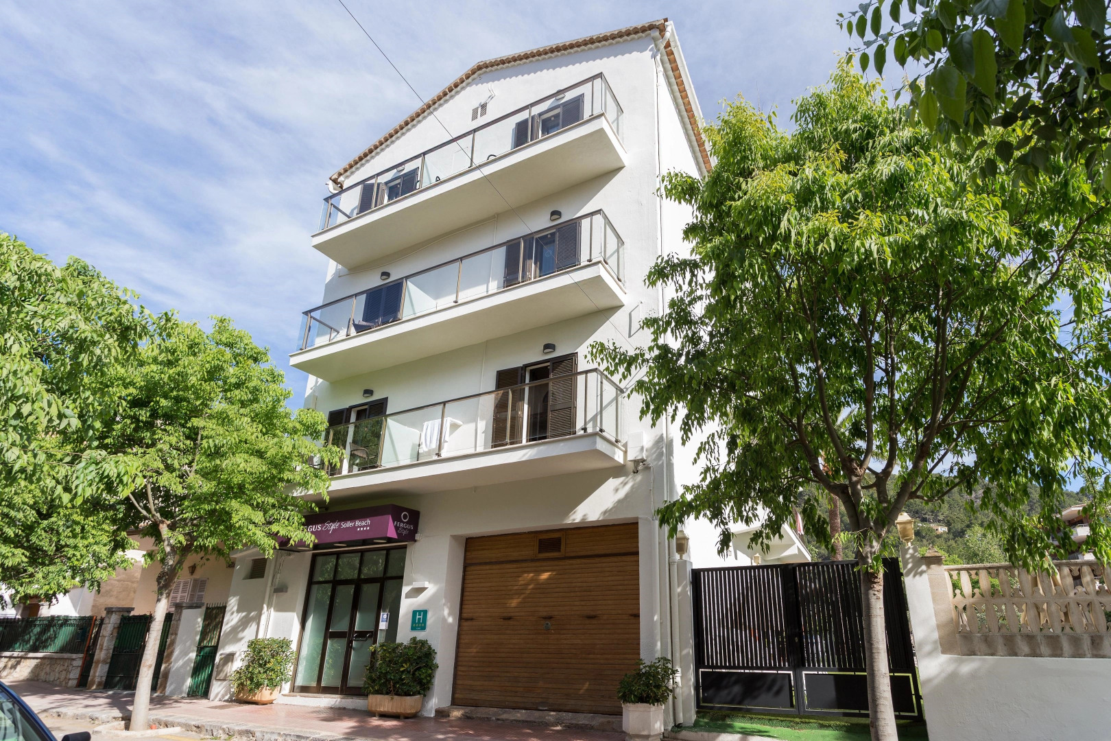 Photo - FERGUS Style Soller Beach