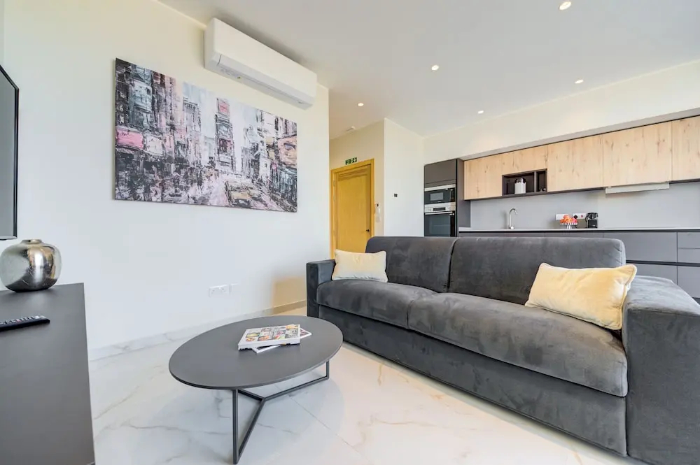 Photo - Mayfair by Premier Suites MT