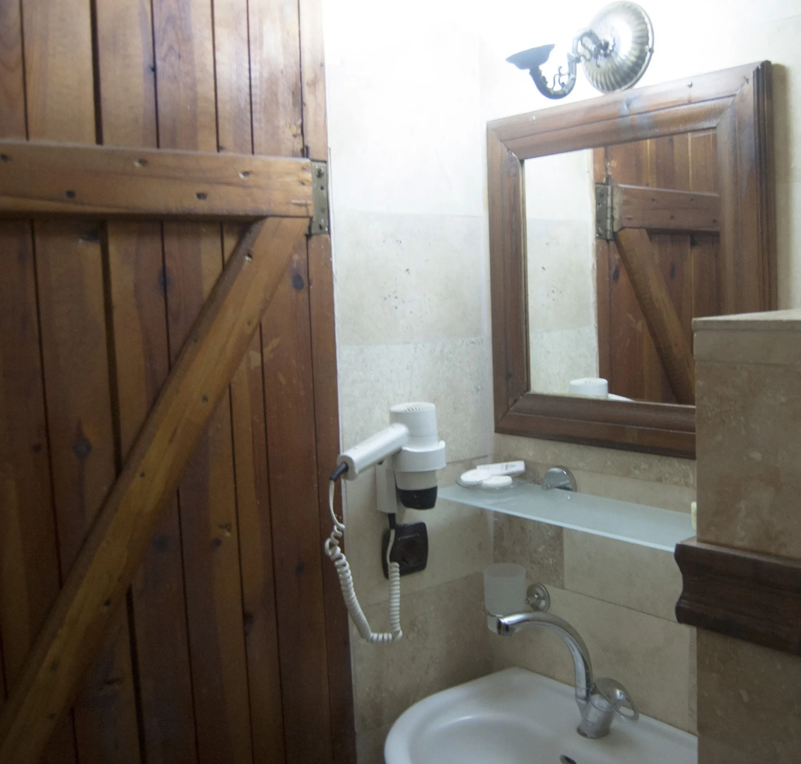 Photo - Taskonak Hotel