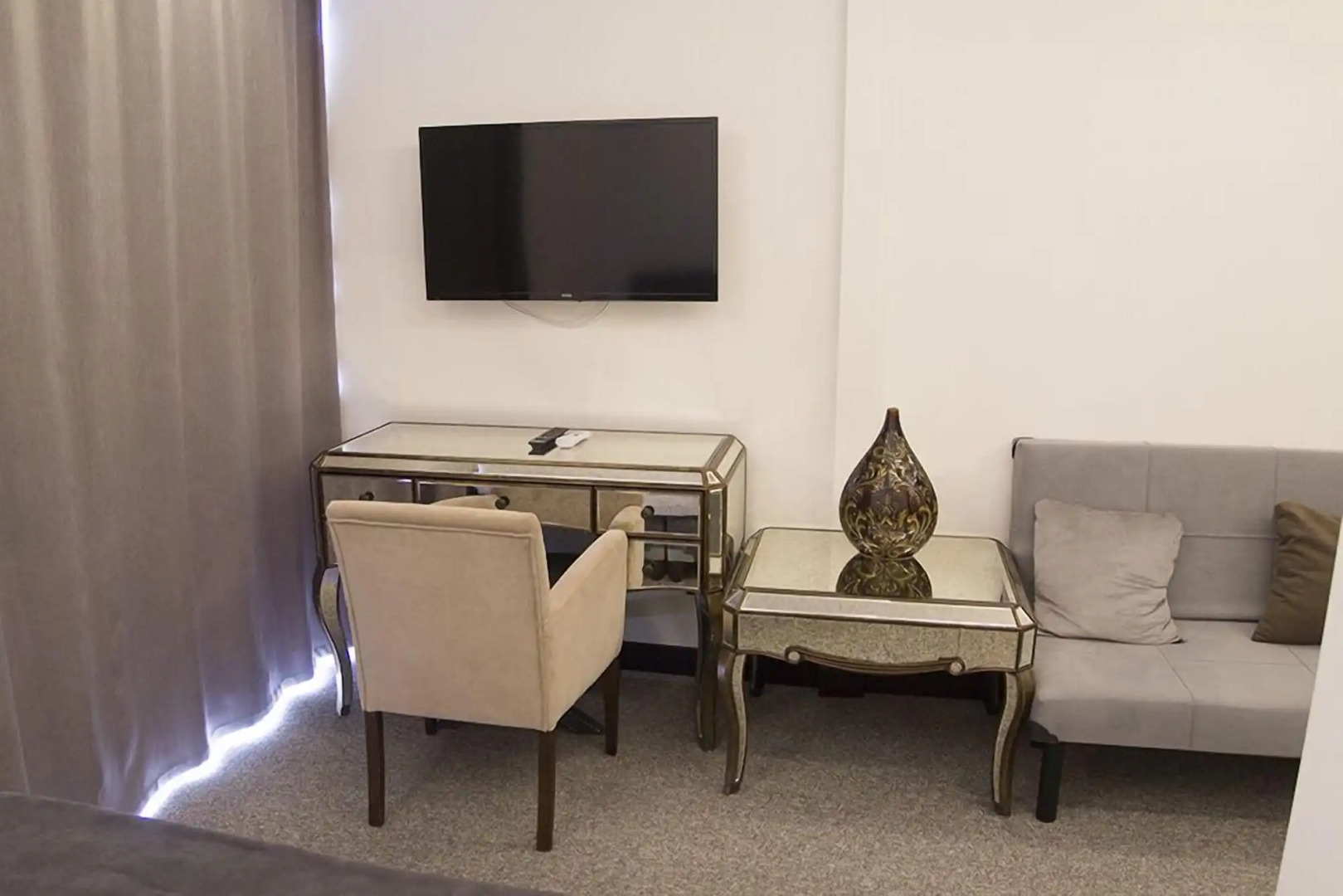 Photo - The 22 Hotel