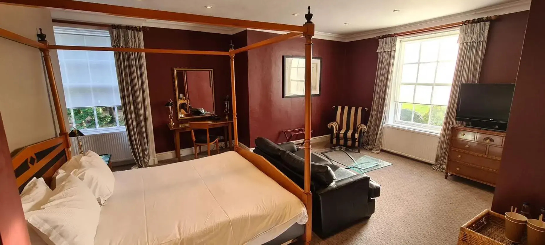 Photo - Rowton Hall Hotel and Spa